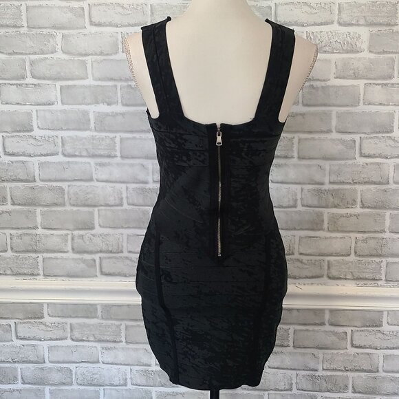 Lark Black Bandage Style Evening Mini Dress Bodycon Glam Mummy Medium LBD - Picture 3 of 9
